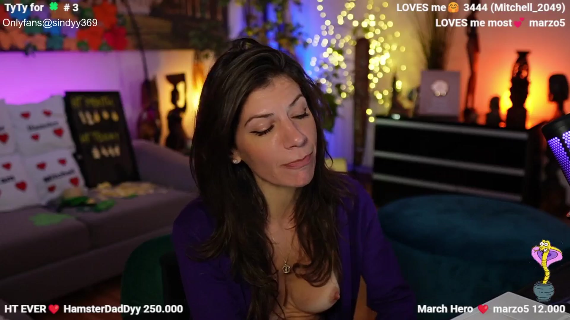 Gallery image thumbnail from SINdyy's myfreecams stream on, 03/10/2026, 24:03 image 14 of 20
