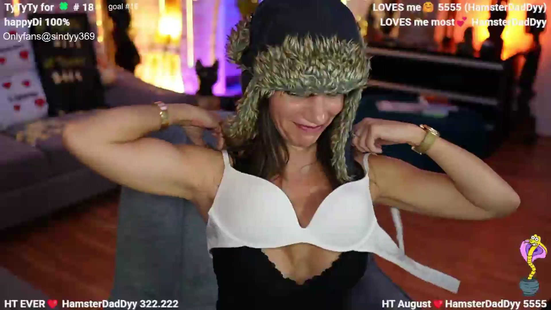 Gallery image thumbnail from SINdyy's myfreecams stream on, 08/08/2026, 01:58 image 16 of 20