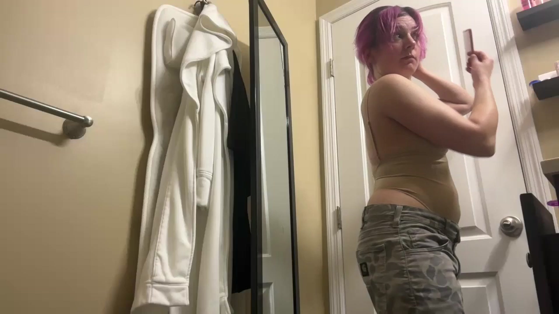 Gallery image thumbnail from SL00T's myfreecams stream on, 02/22/2026, 07:41 image 10 of 20