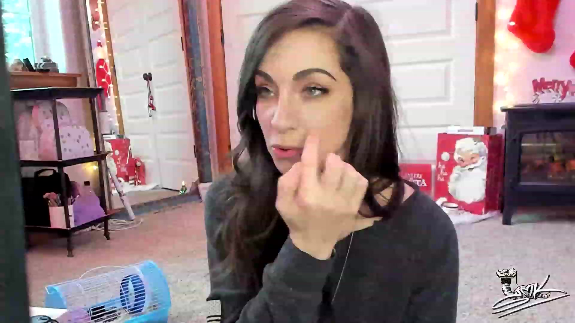 Gallery image thumbnail from SMKitties's myfreecams stream on, 12/06/2022, 19:23 image 7 of 20