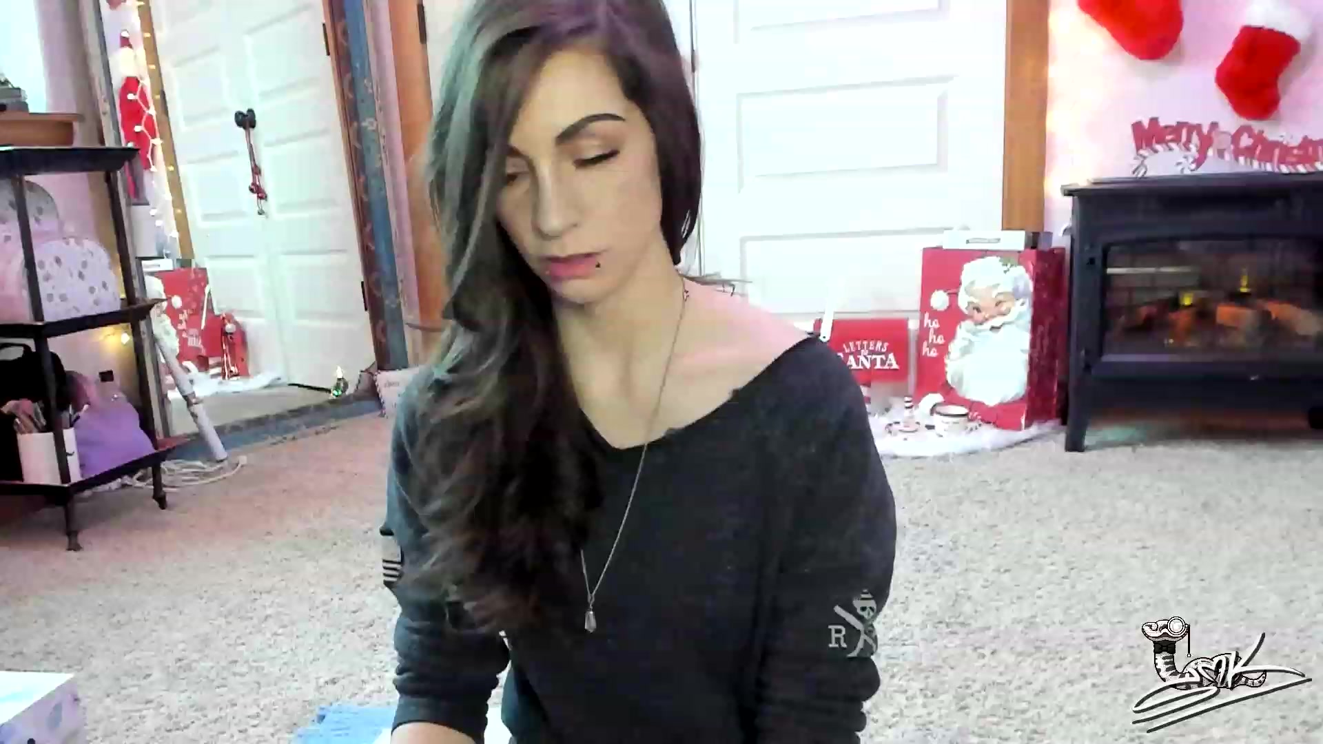 Gallery image thumbnail from SMKitties's myfreecams stream on, 12/06/2022, 19:23 image 20 of 20