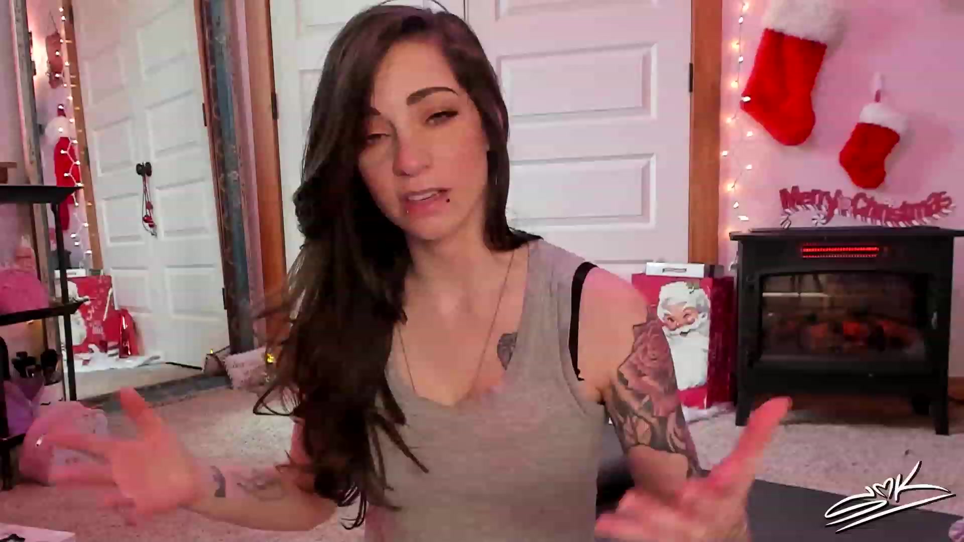 Gallery image thumbnail from SMKitties's myfreecams stream on, 12/07/2022, 19:30 image 5 of 20
