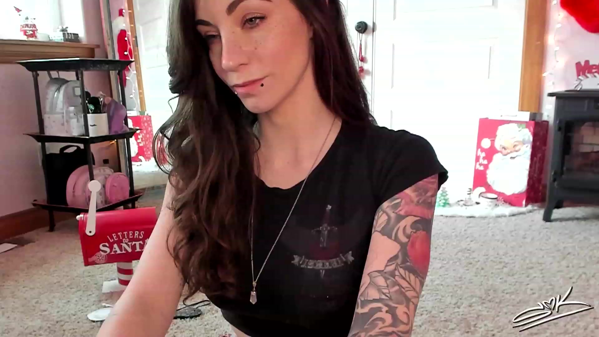 Gallery image thumbnail from SMKitties's myfreecams stream on, 12/09/2022, 20:20 image 1 of 20