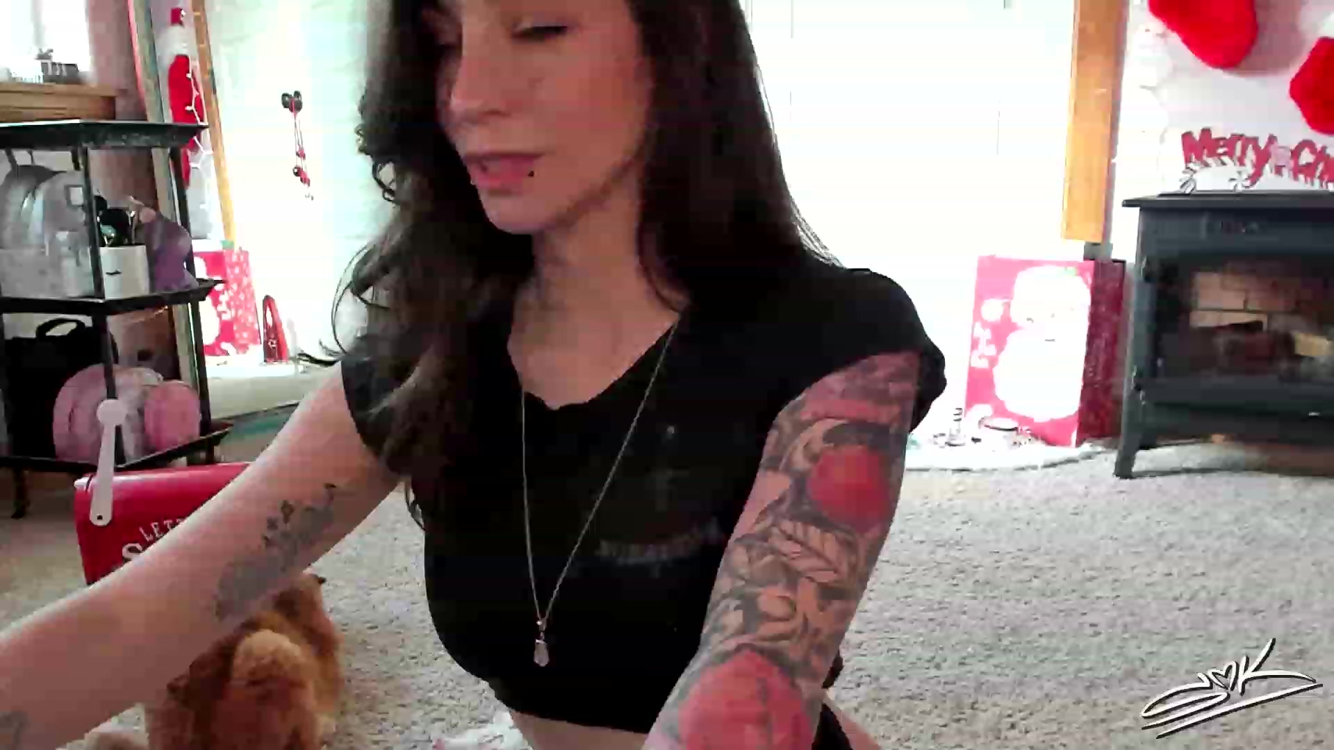 Gallery image thumbnail from SMKitties's myfreecams stream on, 12/09/2022, 20:20 image 19 of 20