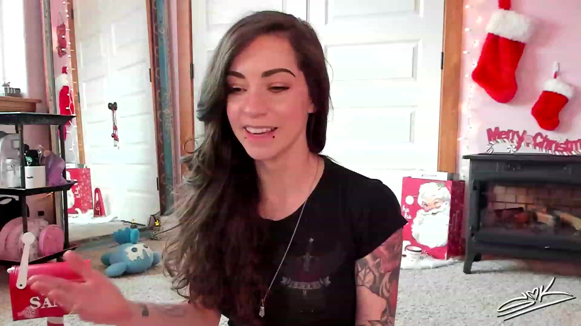 Gallery image thumbnail from SMKitties's myfreecams stream on, 12/09/2022, 20:20 image 9 of 20