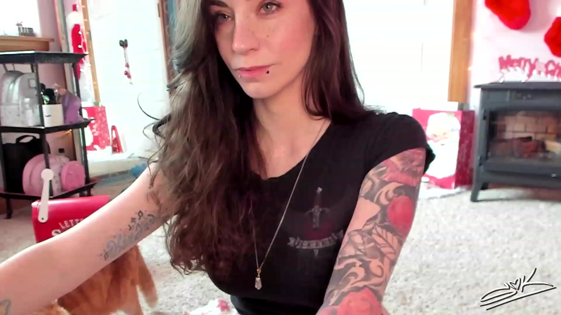 Gallery image thumbnail from SMKitties's myfreecams stream on, 12/09/2022, 20:20 image 15 of 20