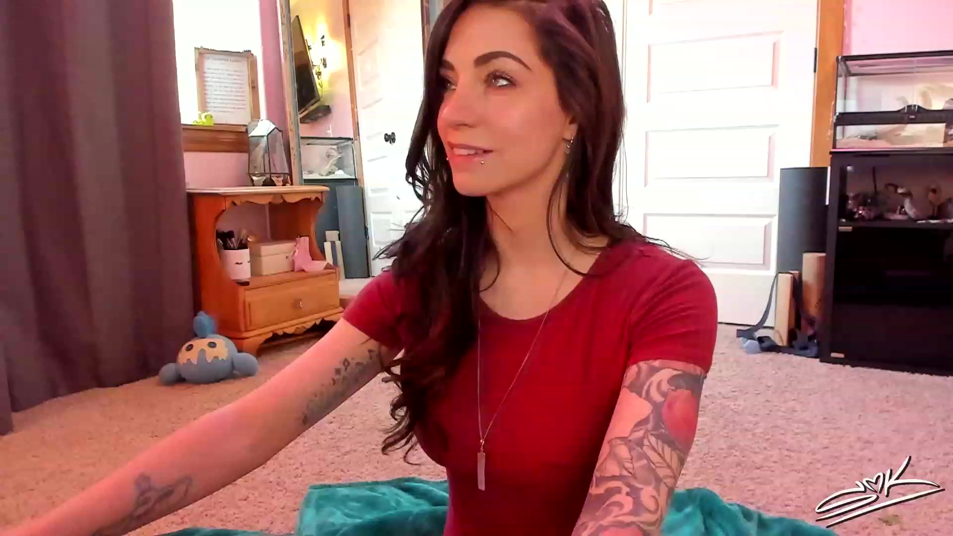 Gallery image thumbnail from SMKitties's myfreecams stream on, 02/24/2023, 18:29 image 8 of 20