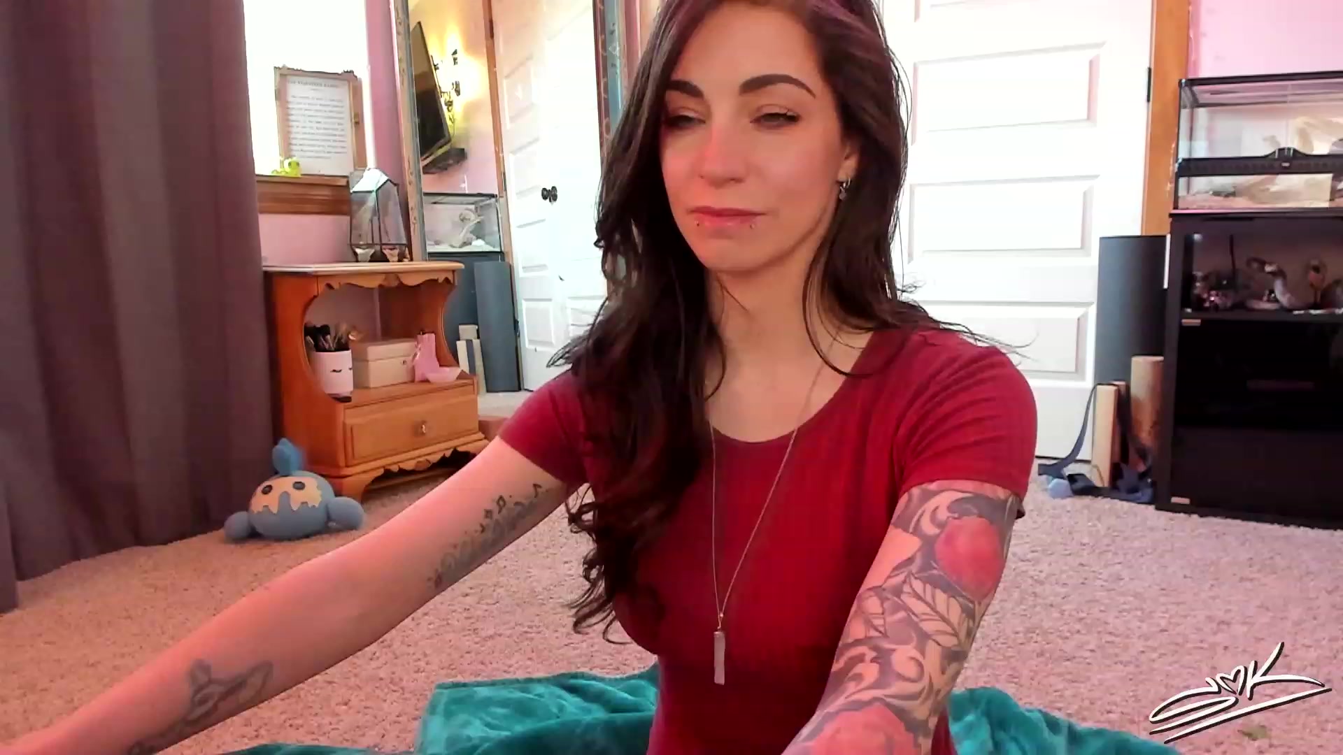 Gallery image thumbnail from SMKitties's myfreecams stream on, 02/24/2023, 18:29 image 9 of 20