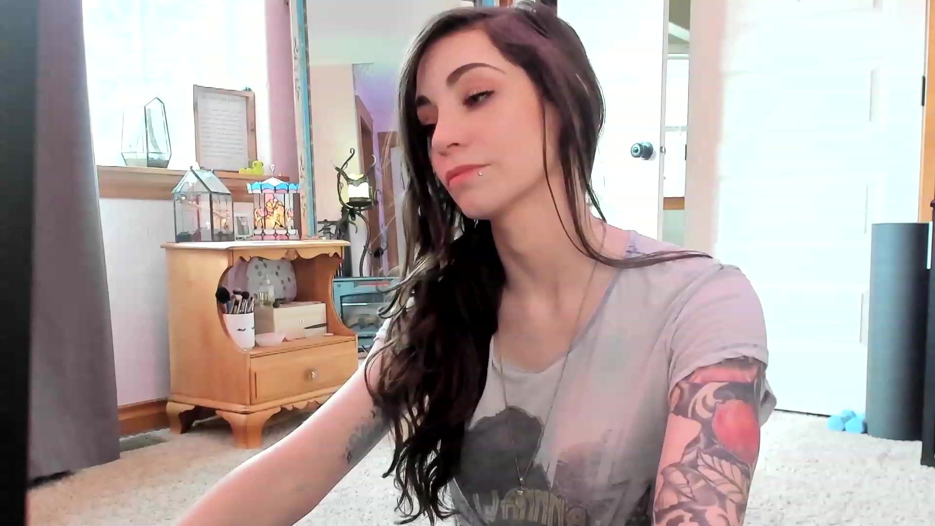 Gallery image thumbnail from SMKitties's myfreecams stream on, 03/20/2023, 21:00 image 20 of 20