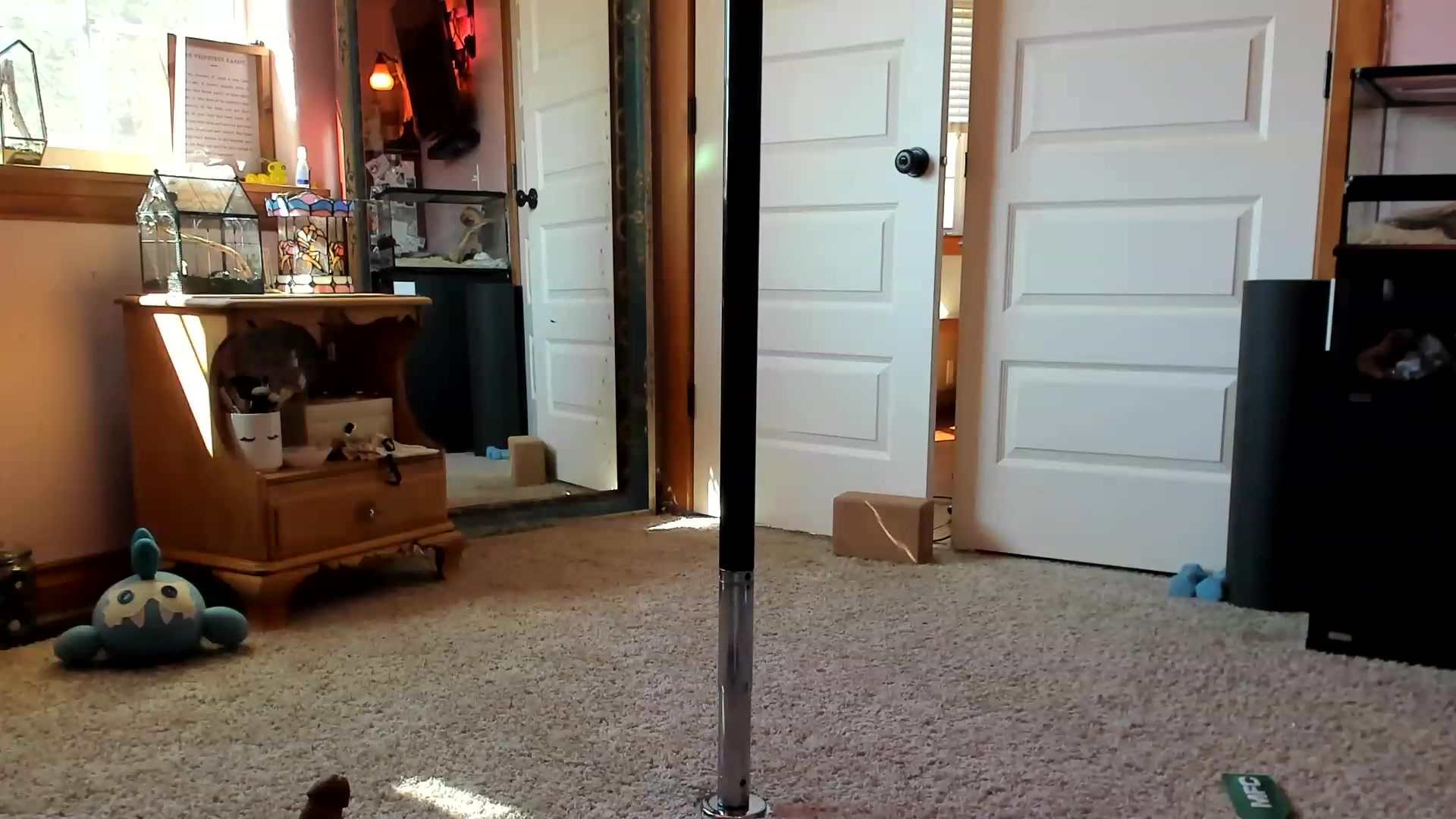 Gallery image thumbnail from SMKitties's myfreecams stream on, 03/21/2023, 20:05 image 11 of 20