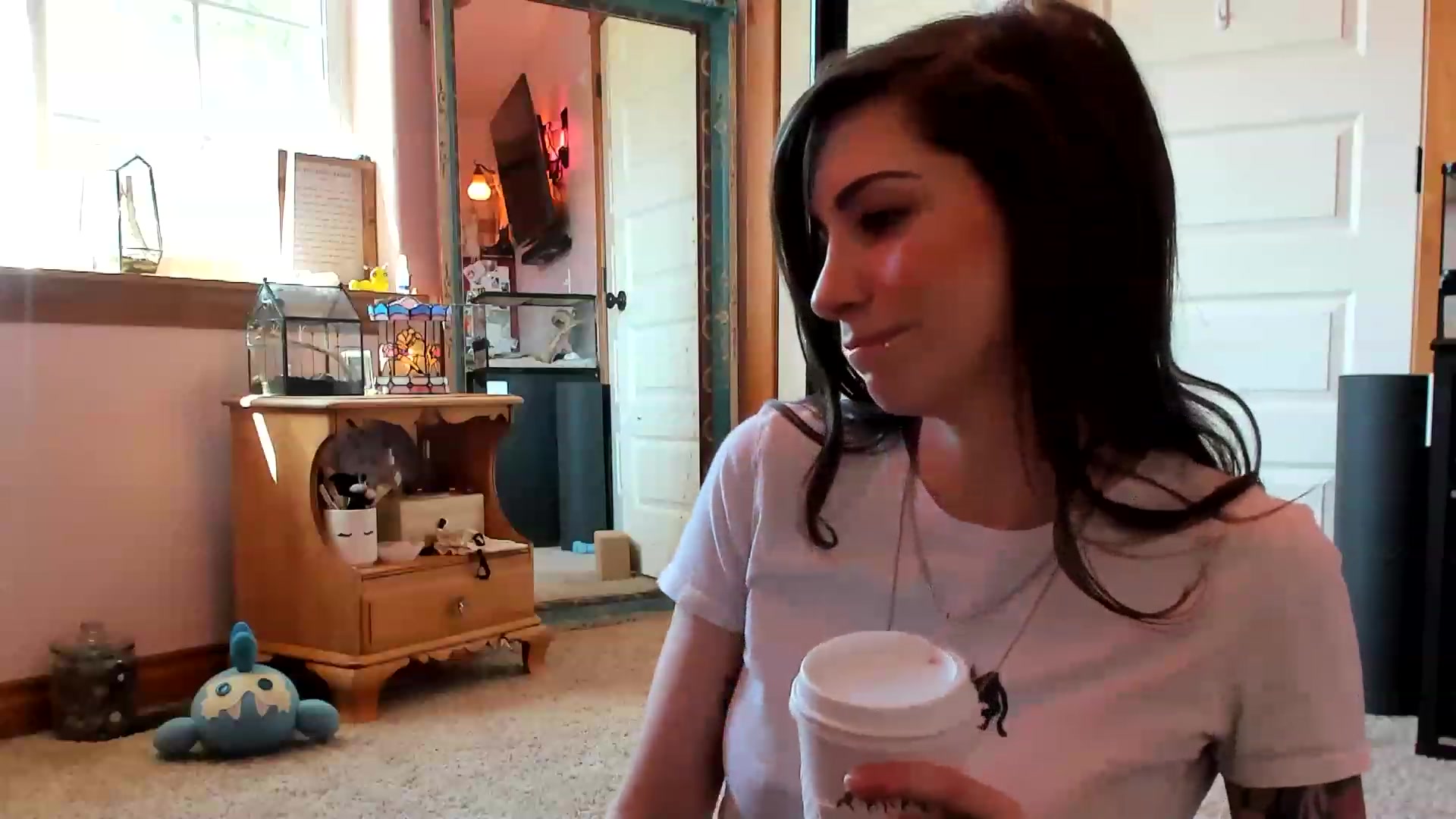 Gallery image thumbnail from SMKitties's myfreecams stream on, 03/21/2023, 20:05 image 8 of 20