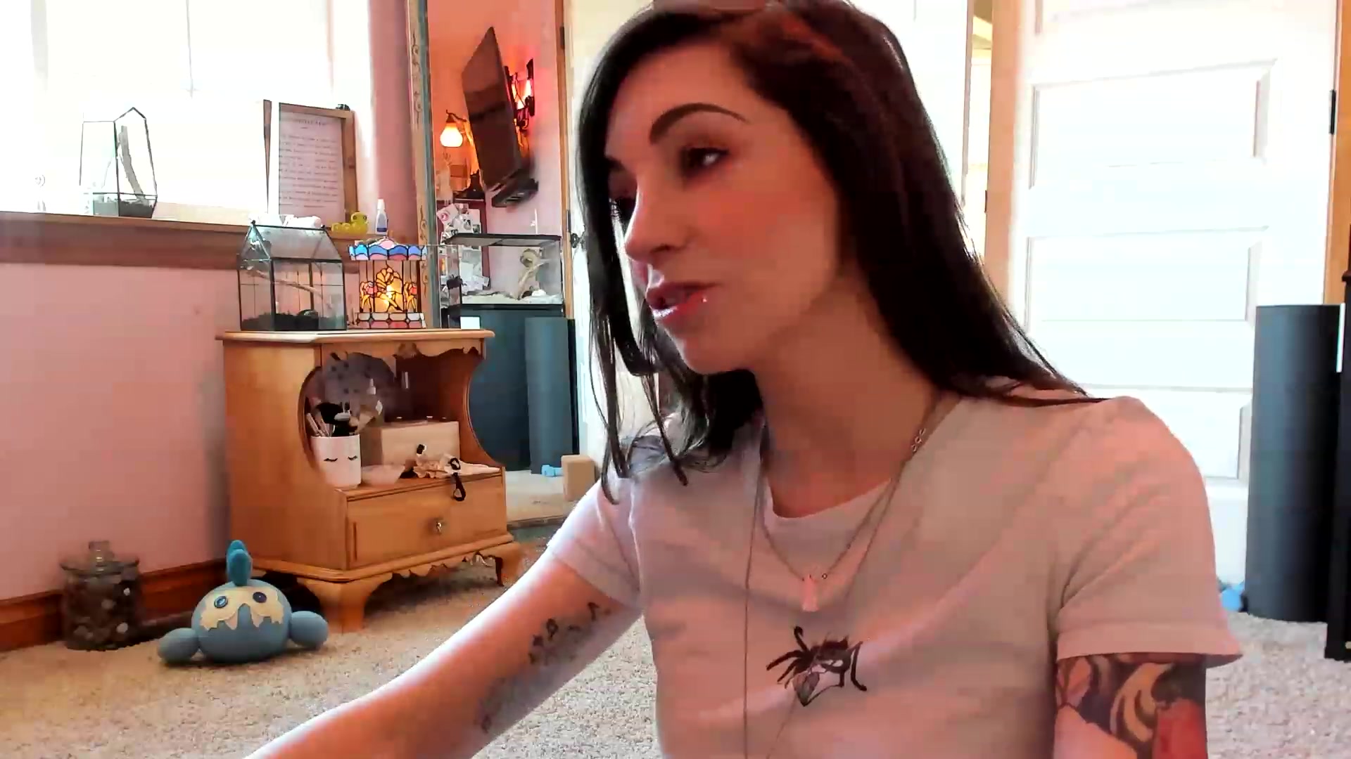 Gallery image thumbnail from SMKitties's myfreecams stream on, 03/21/2023, 20:05 image 3 of 20
