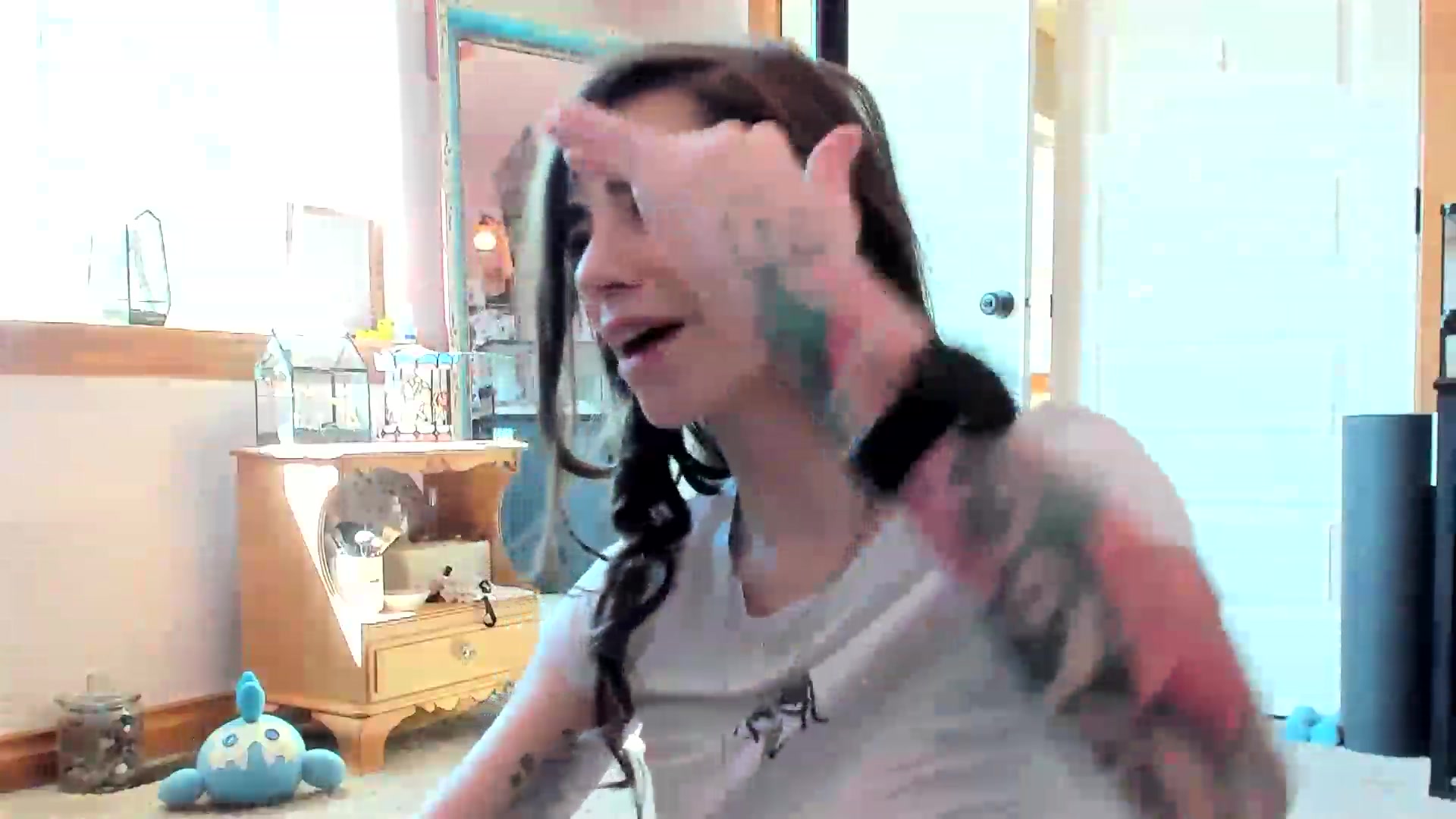 Gallery image thumbnail from SMKitties's myfreecams stream on, 03/21/2023, 20:05 image 15 of 20