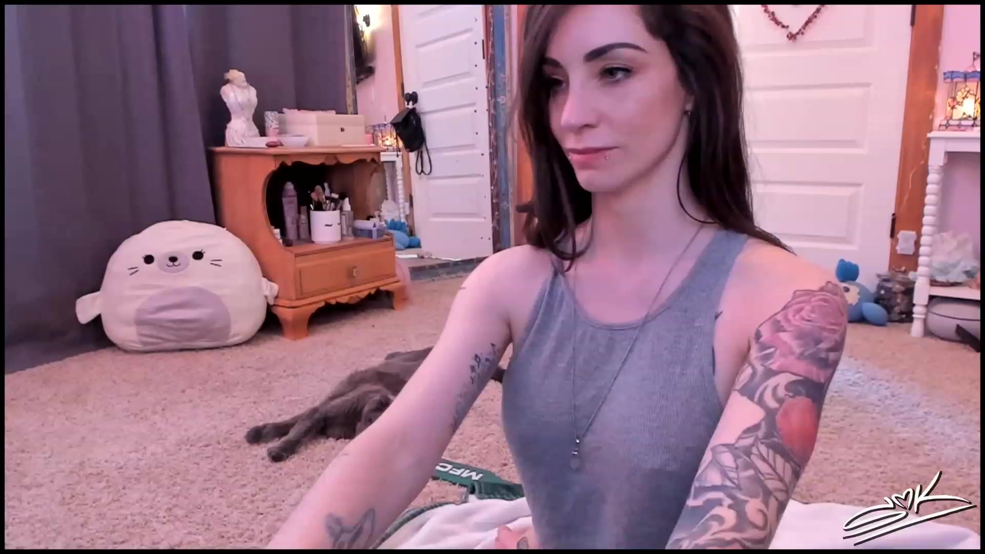 Gallery image thumbnail from SMKitties's myfreecams stream on, 05/11/2023, 23:59 image 6 of 20