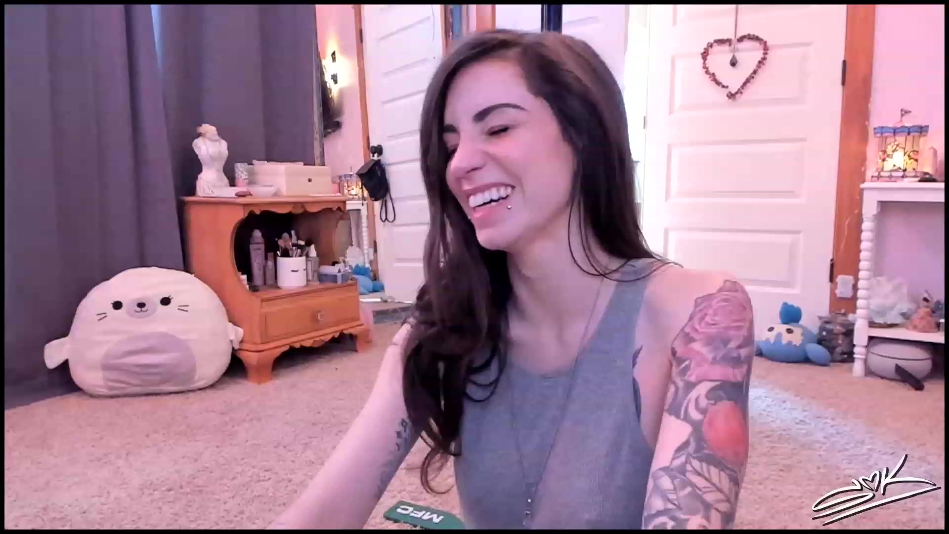 Gallery image thumbnail from SMKitties's myfreecams stream on, 05/11/2023, 23:59 image 14 of 20
