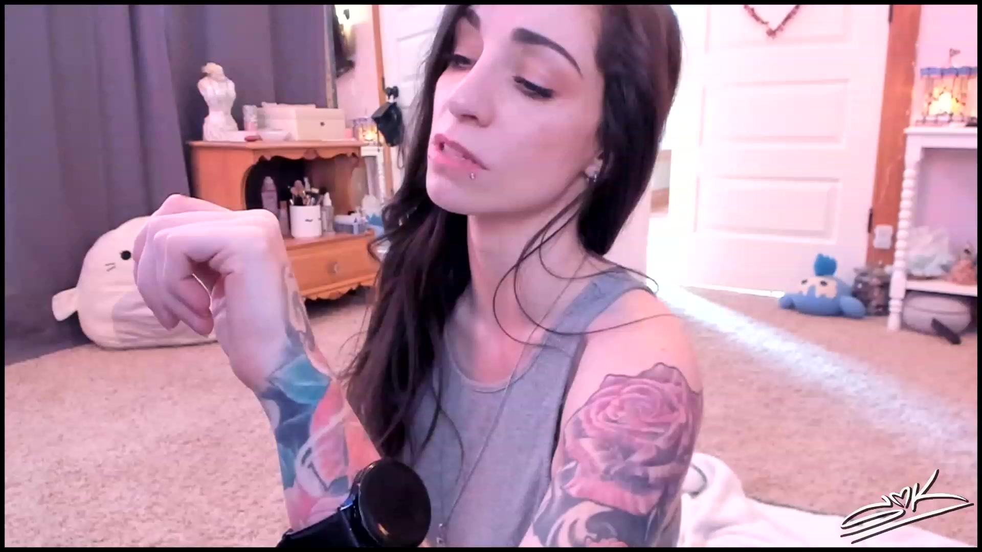 Gallery image thumbnail from SMKitties's myfreecams stream on, 05/11/2023, 23:59 image 18 of 20