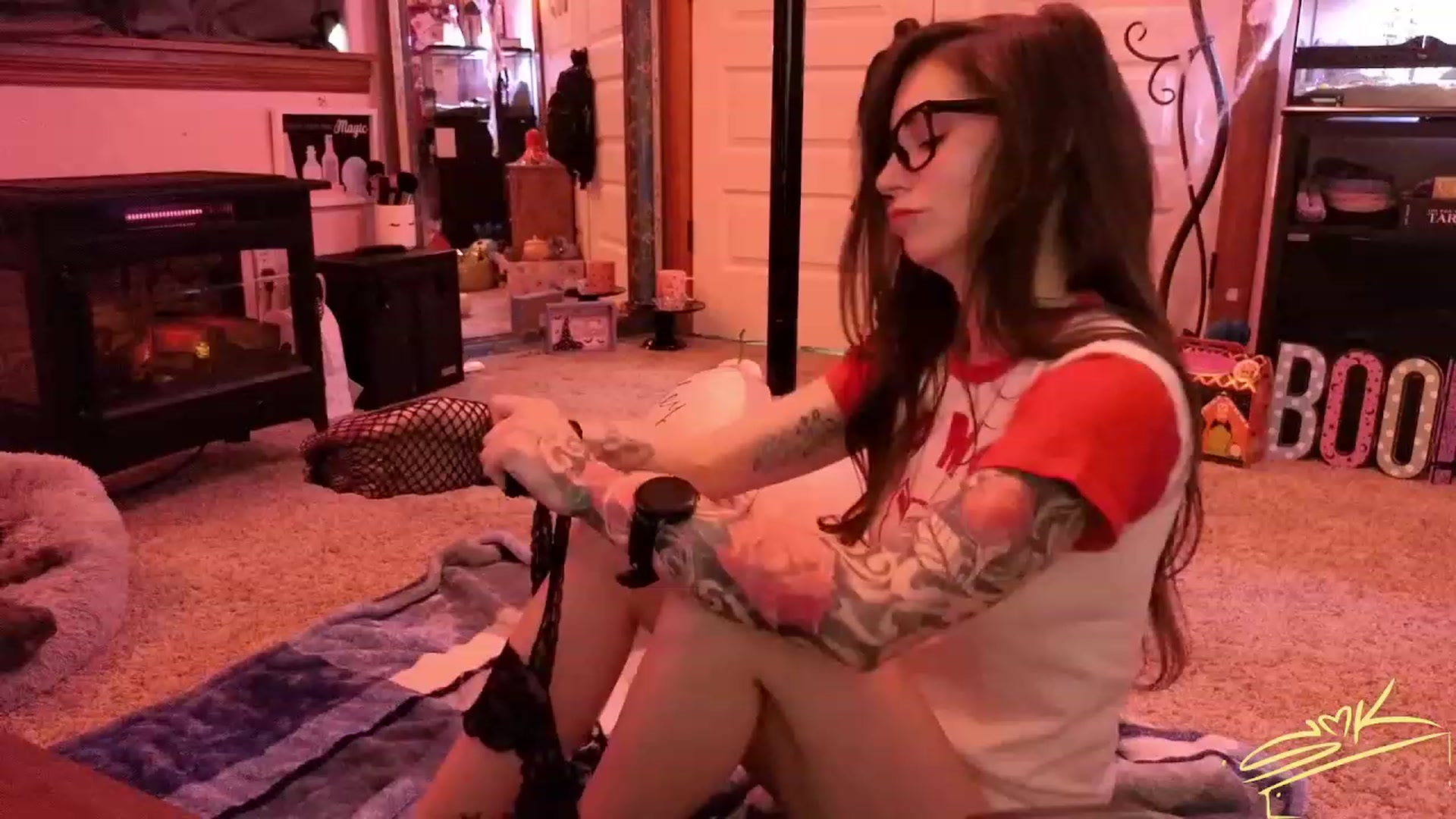 Gallery image thumbnail from SMKitties's myfreecams stream on, 10/23/2023, 18:24 image 7 of 20