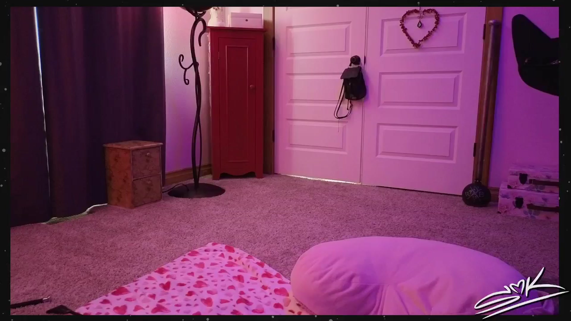 Gallery image thumbnail from SMKitties's myfreecams stream on, 06/12/2024, 23:39 image 14 of 20