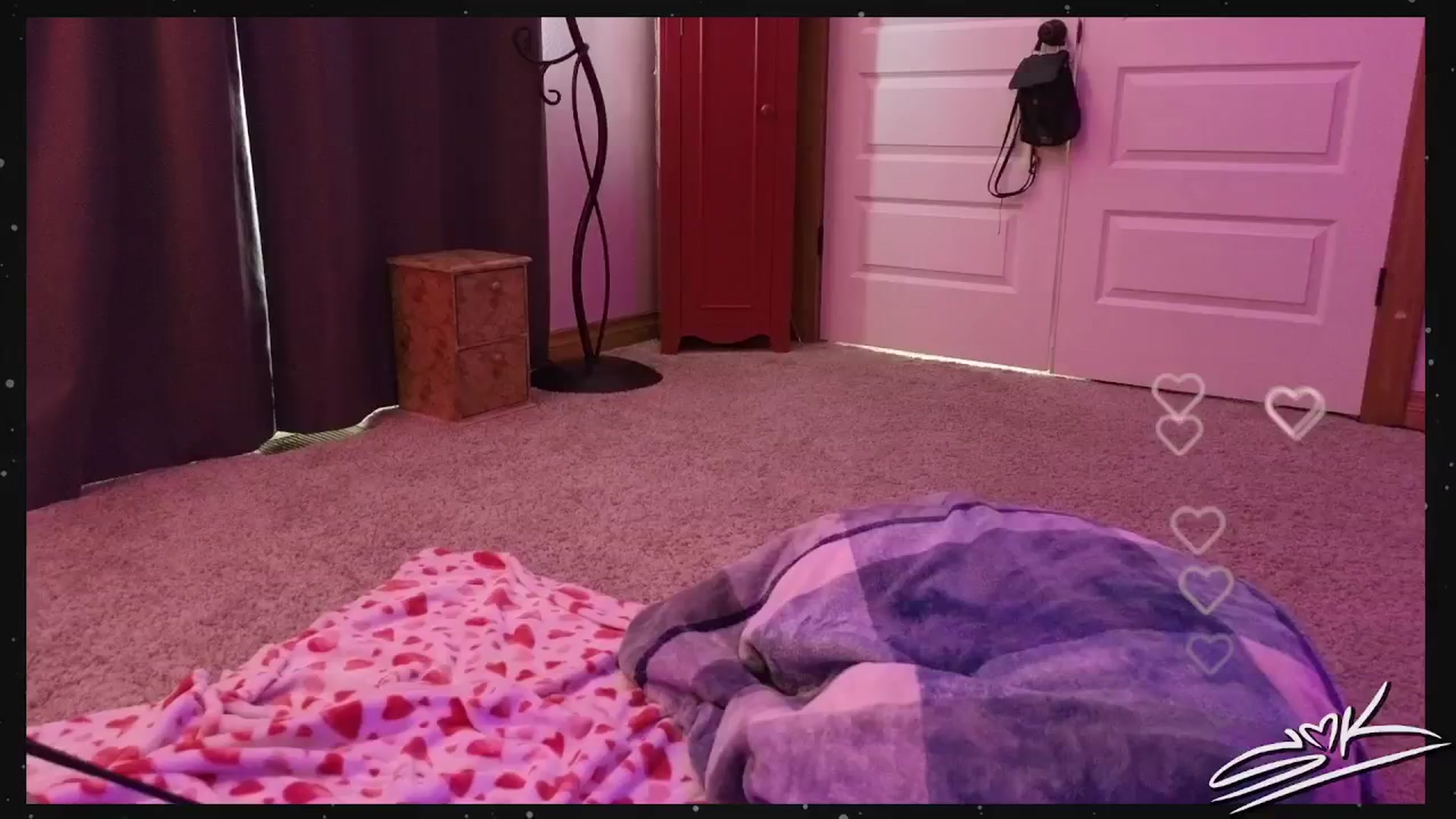 Gallery image thumbnail from SMKitties's myfreecams stream on, 06/13/2024, 23:13 image 10 of 20