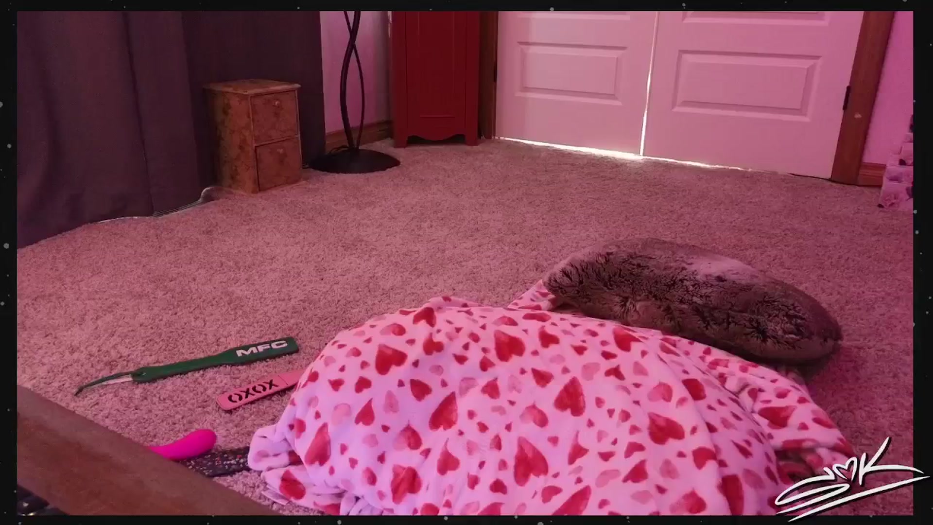 Gallery image thumbnail from SMKitties's myfreecams stream on, 06/20/2024, 24:40 image 15 of 20