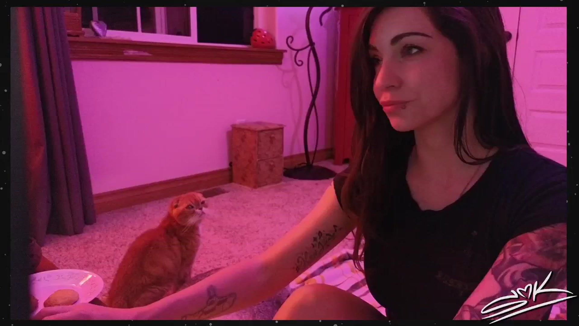 Gallery image thumbnail from SMKitties's myfreecams stream on, 06/21/2024, 06:43 image 3 of 20