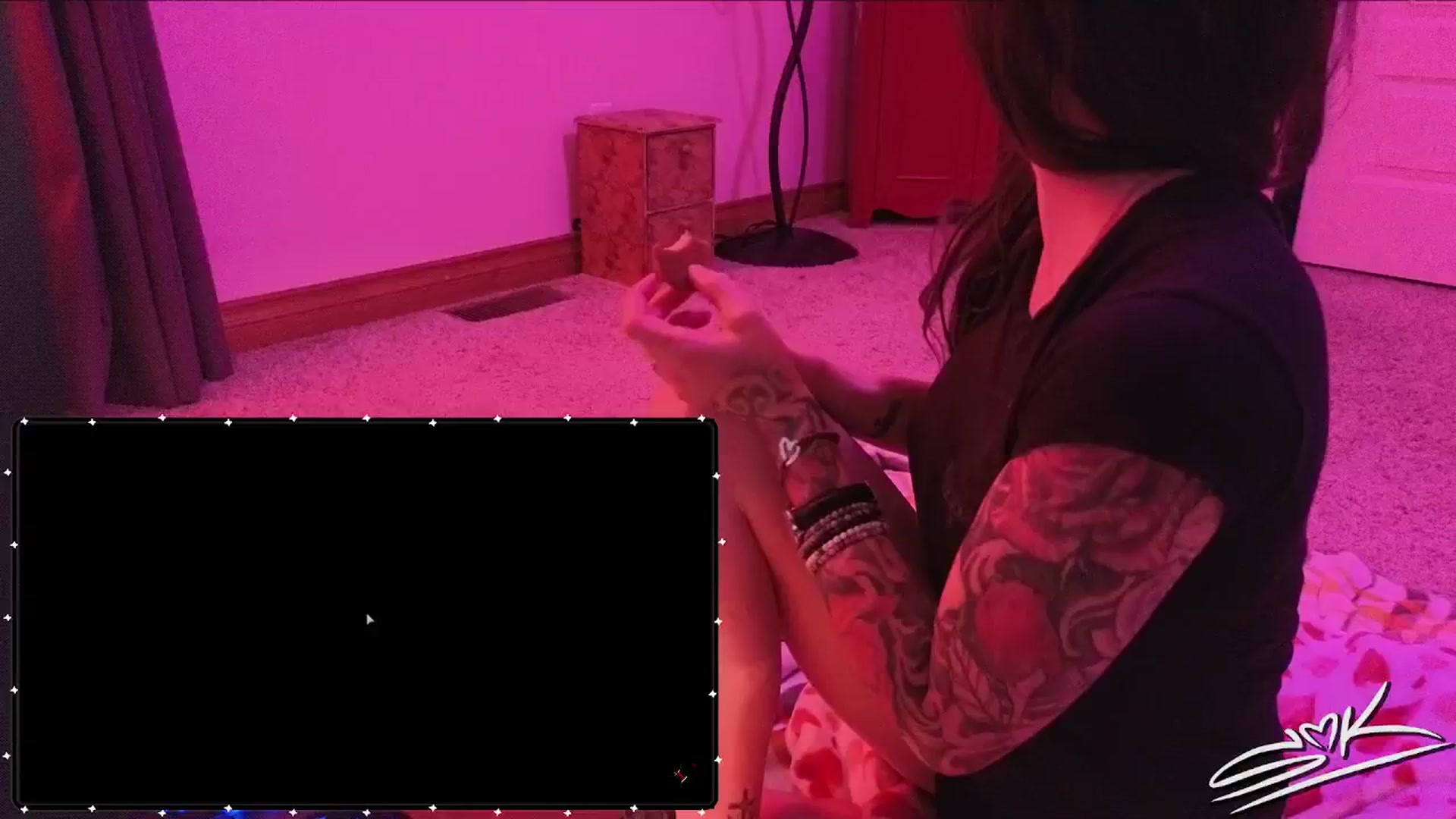 Gallery image thumbnail from SMKitties's myfreecams stream on, 06/21/2024, 06:43 image 18 of 20