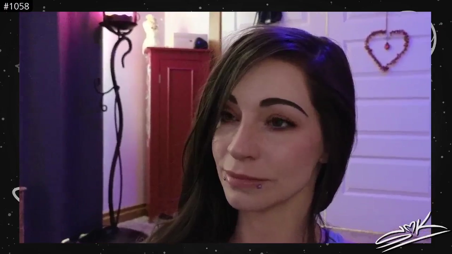 Gallery image thumbnail from SMKitties's myfreecams stream on, 06/26/2024, 24:03 image 6 of 20