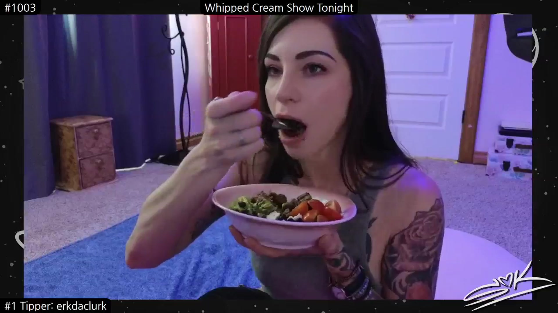 Gallery image thumbnail from SMKitties's myfreecams stream on, 06/26/2024, 01:41 image 13 of 20