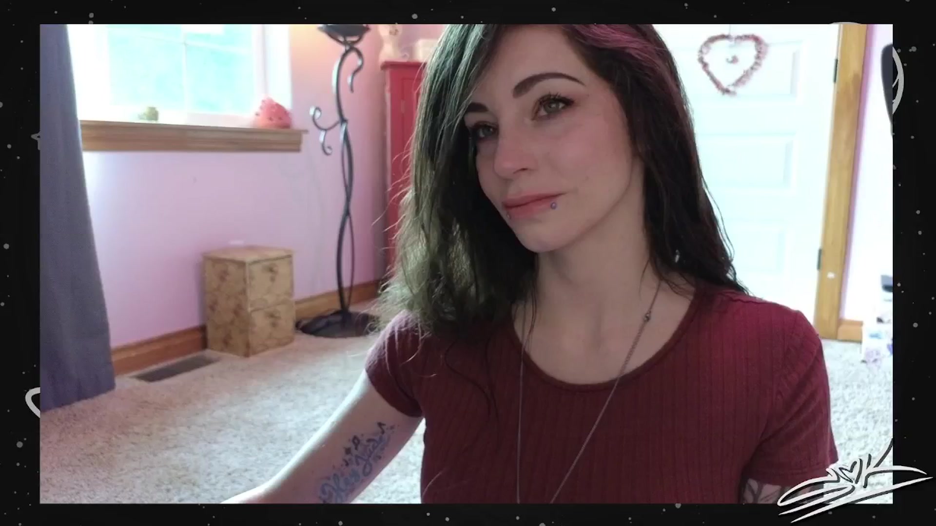 Gallery image thumbnail from SMKitties's myfreecams stream on, 06/26/2024, 22:39 image 1 of 20