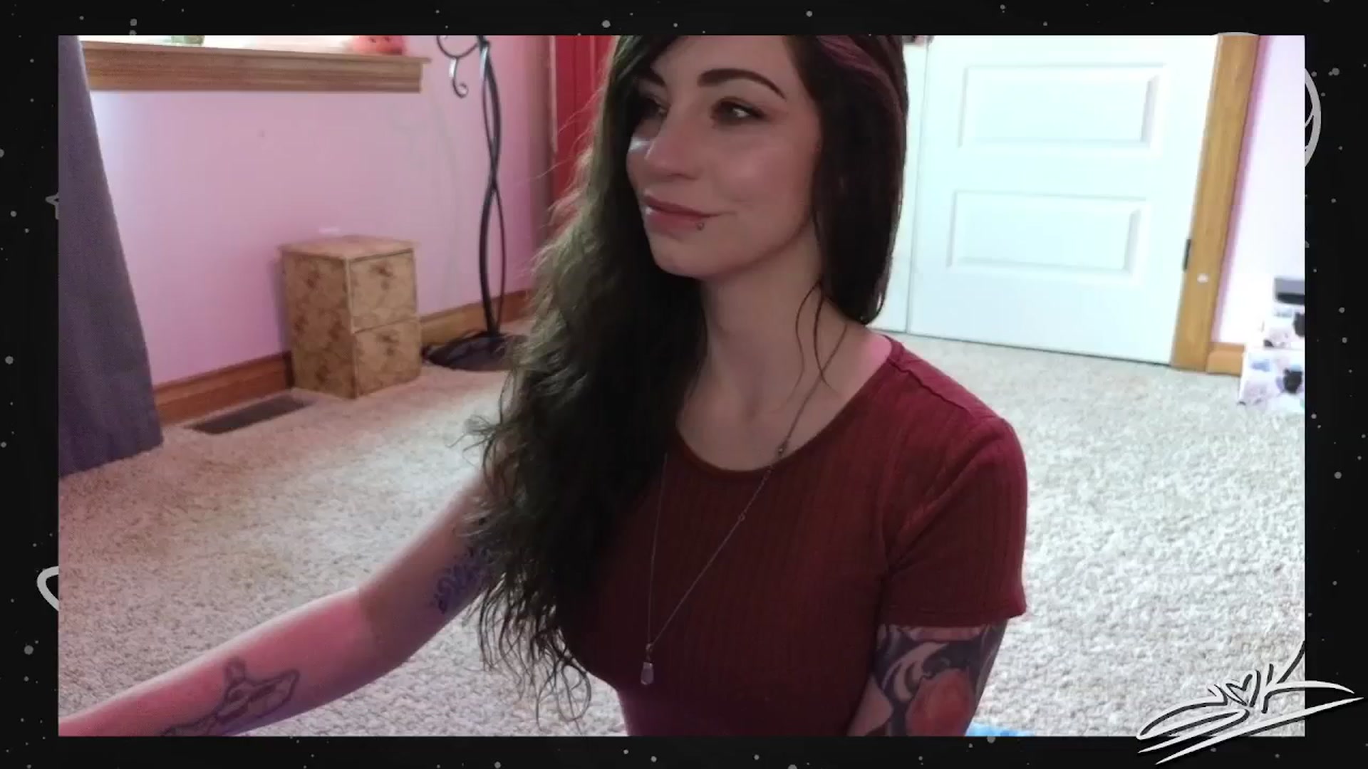 Gallery image thumbnail from SMKitties's myfreecams stream on, 06/26/2024, 22:39 image 5 of 20