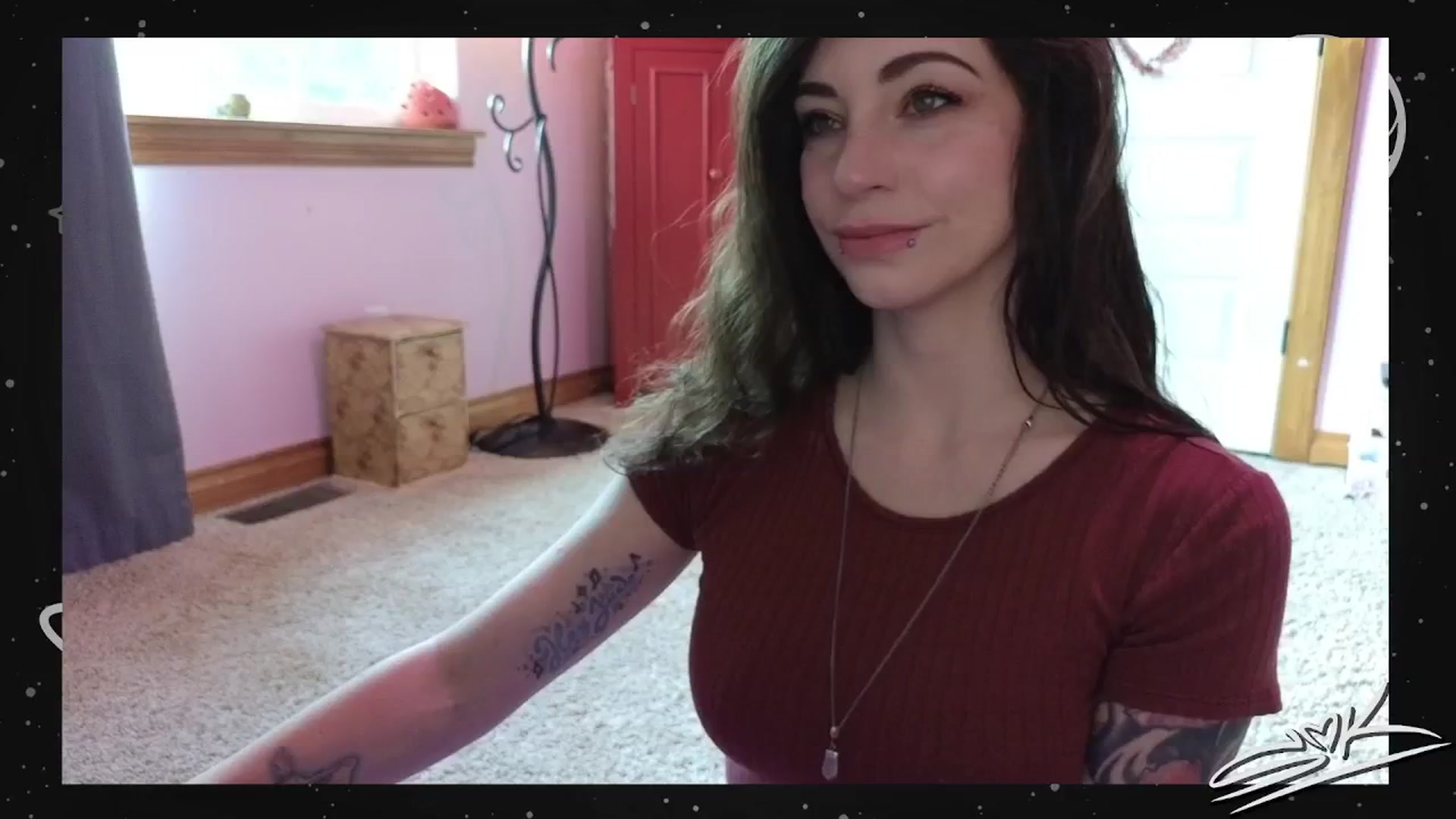 Gallery image thumbnail from SMKitties's myfreecams stream on, 06/26/2024, 22:39 image 2 of 20