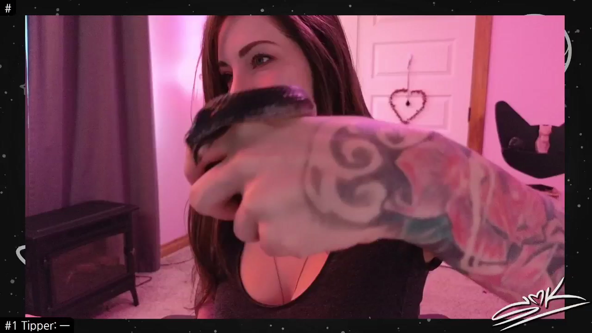 Gallery image thumbnail from SMKitties's myfreecams stream on, 07/06/2024, 20:44 image 6 of 20