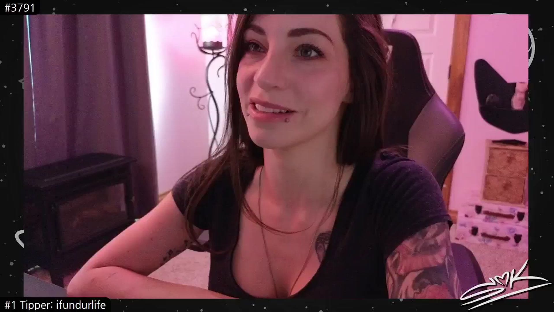 Gallery image thumbnail from SMKitties's myfreecams stream on, 07/06/2024, 22:15 image 8 of 20