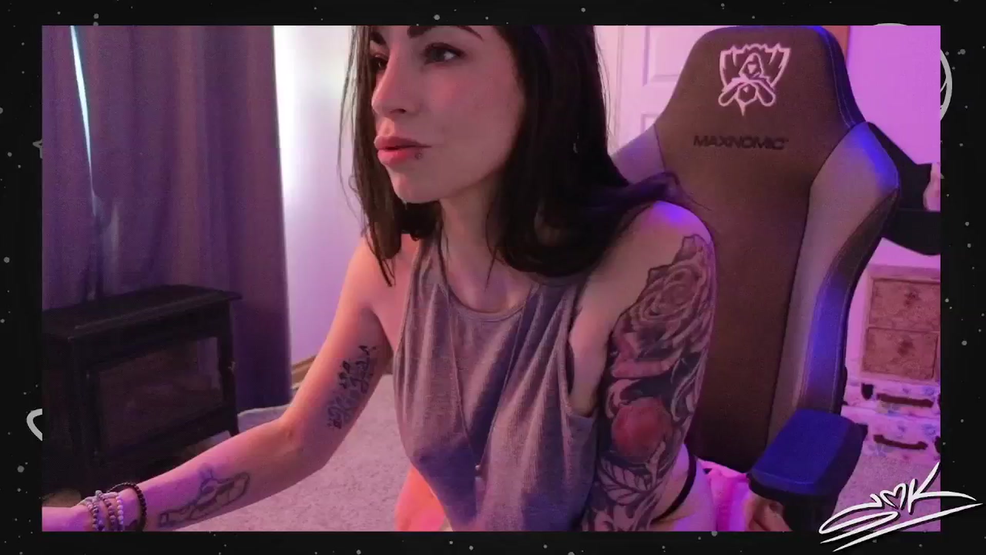 Gallery image thumbnail from SMKitties's myfreecams stream on, 07/09/2024, 23:22 image 8 of 20