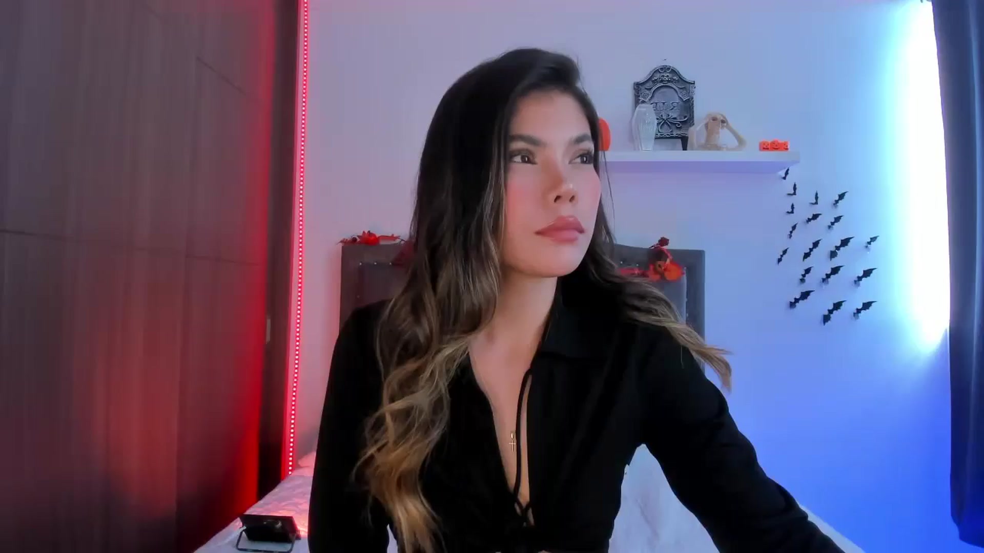 Gallery image thumbnail from SOF__'s myfreecams stream on, 10/21/2025, 19:04 image 14 of 20
