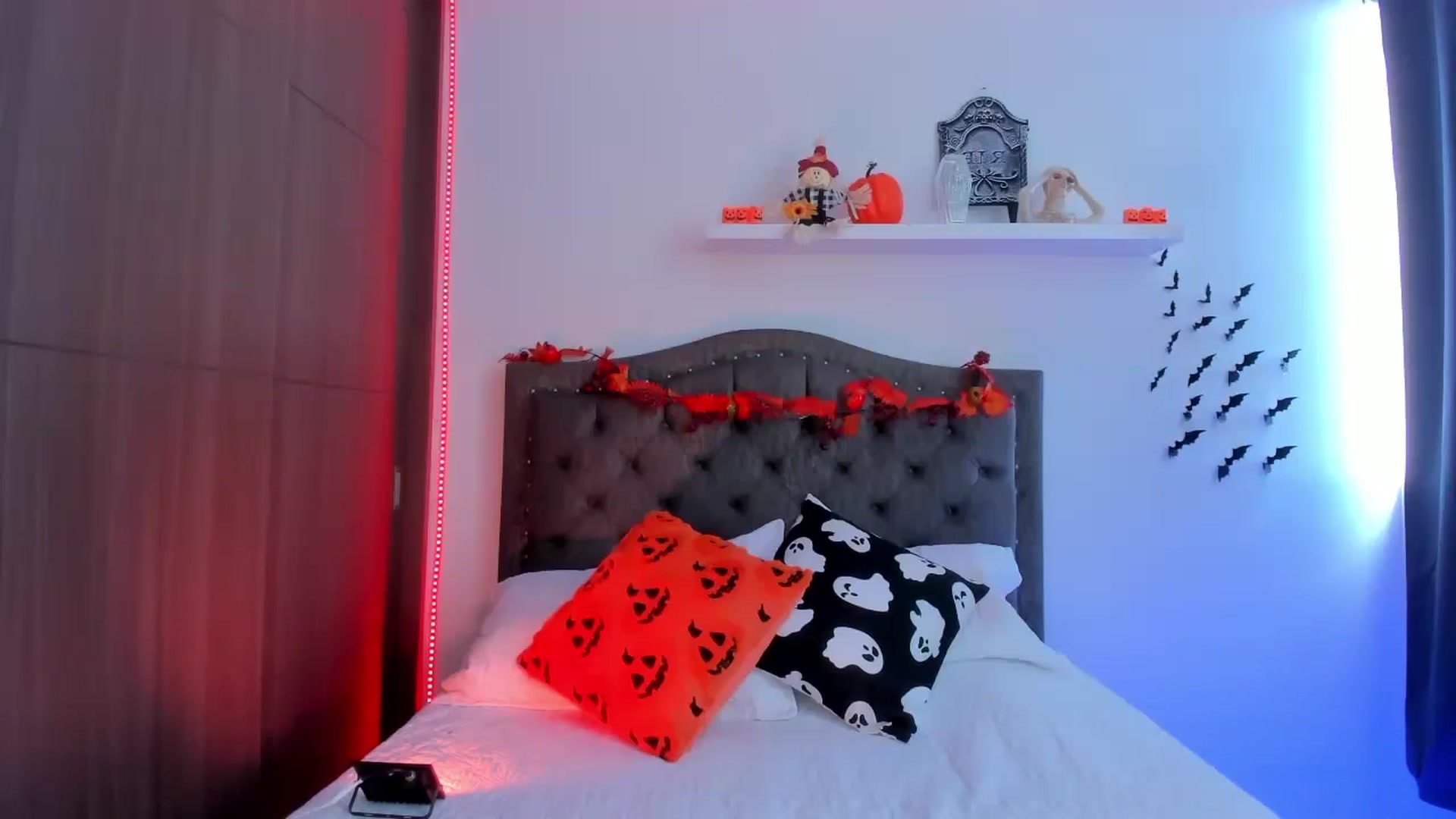 Gallery image thumbnail from SOF__'s myfreecams stream on, 10/21/2025, 19:04 image 16 of 20