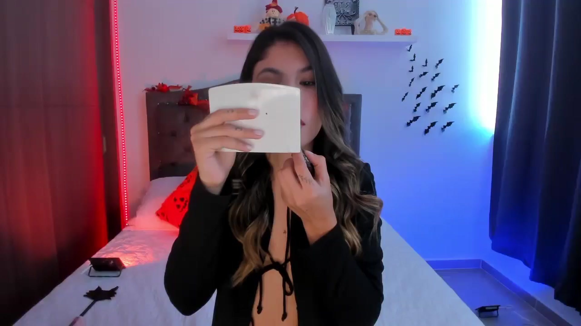 Gallery image thumbnail from SOF__'s myfreecams stream on, 10/21/2025, 19:04 image 1 of 20