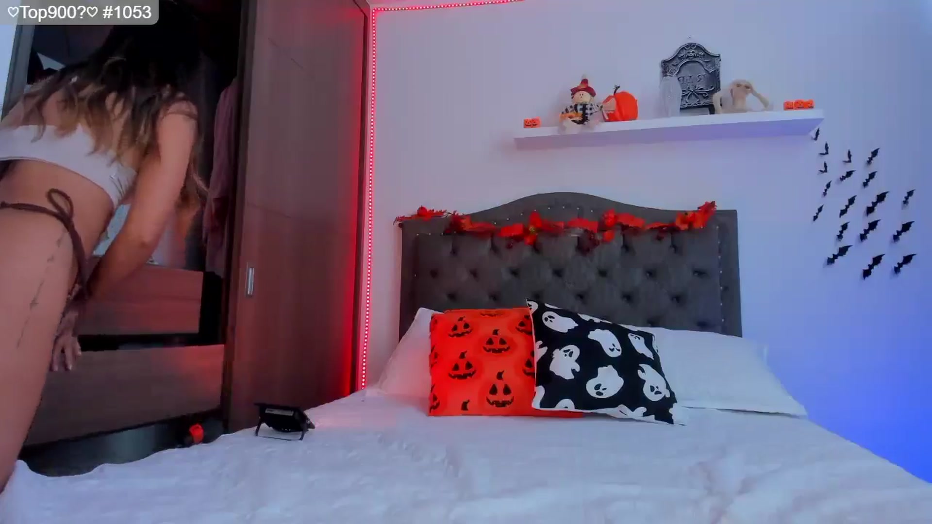 Gallery image thumbnail from SOF__'s myfreecams stream on, 10/22/2025, 15:28 image 4 of 20