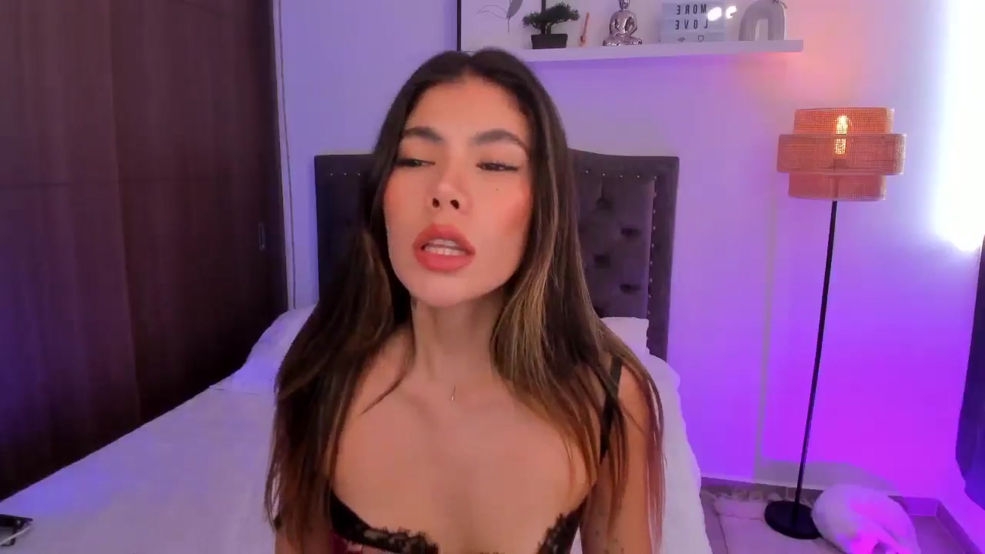 Gallery image thumbnail from SOF__'s myfreecams stream on, 11/21/2025, 21:37 image 10 of 20