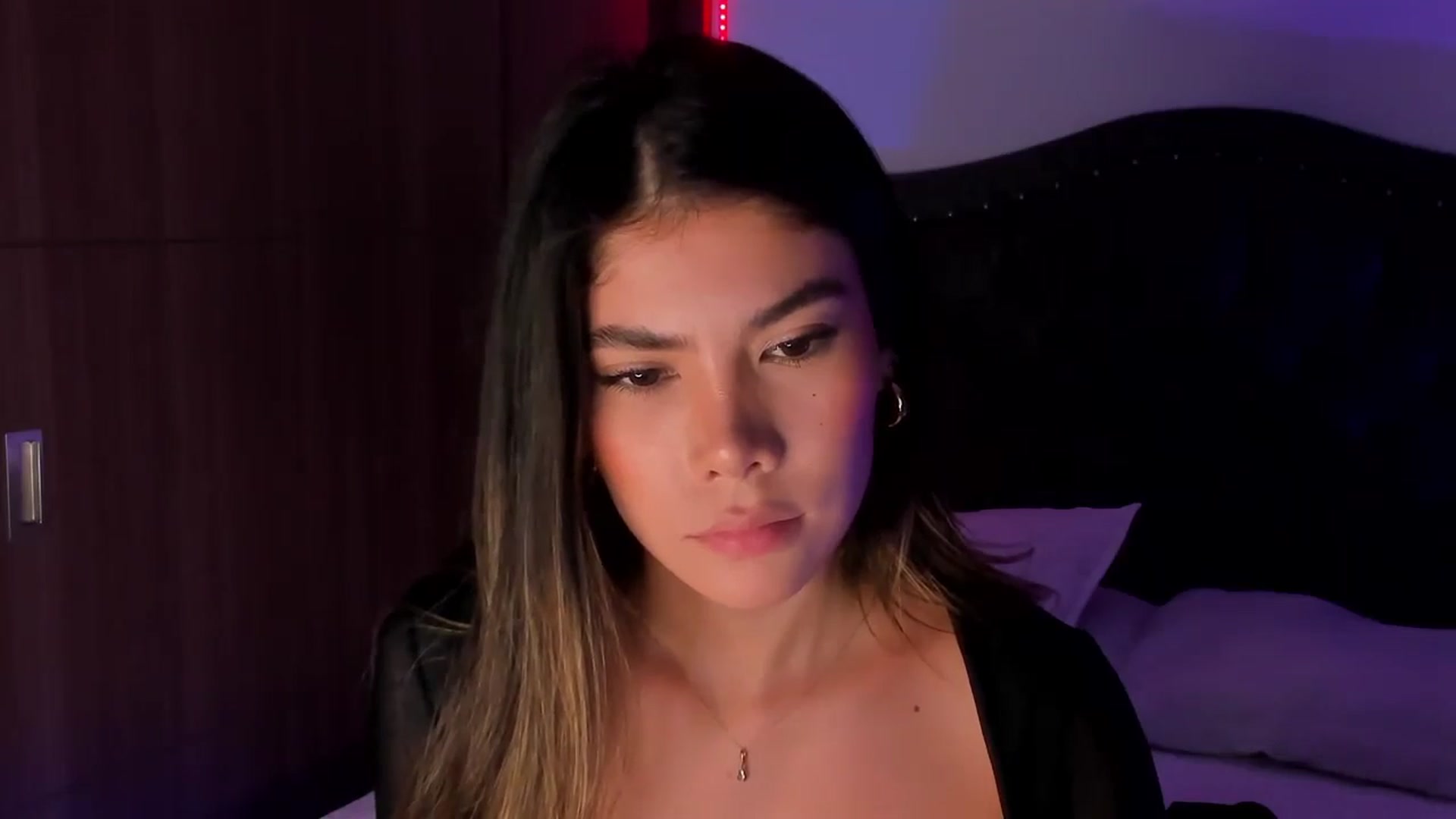 Gallery image thumbnail from SOF__'s myfreecams stream on, 11/23/2025, 09:17 image 14 of 20