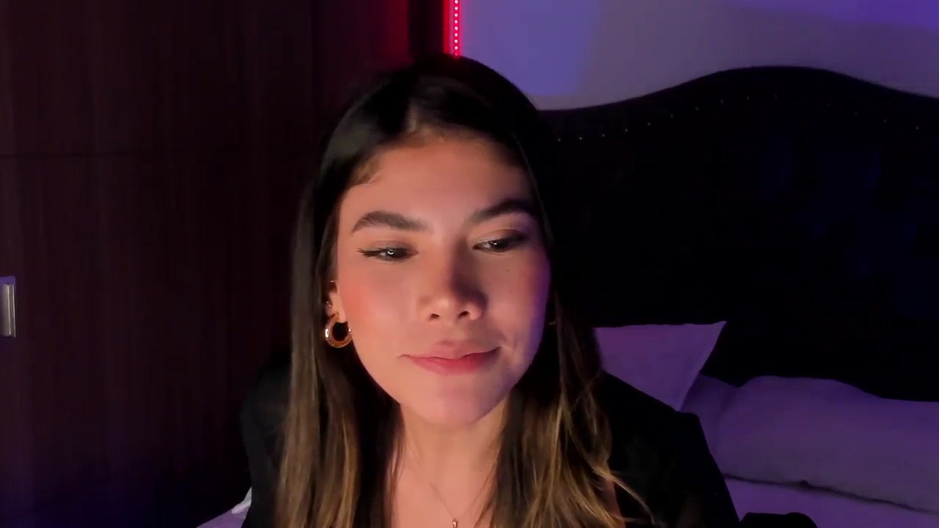 Gallery image thumbnail from SOF__'s myfreecams stream on, 11/23/2025, 09:17 image 19 of 20