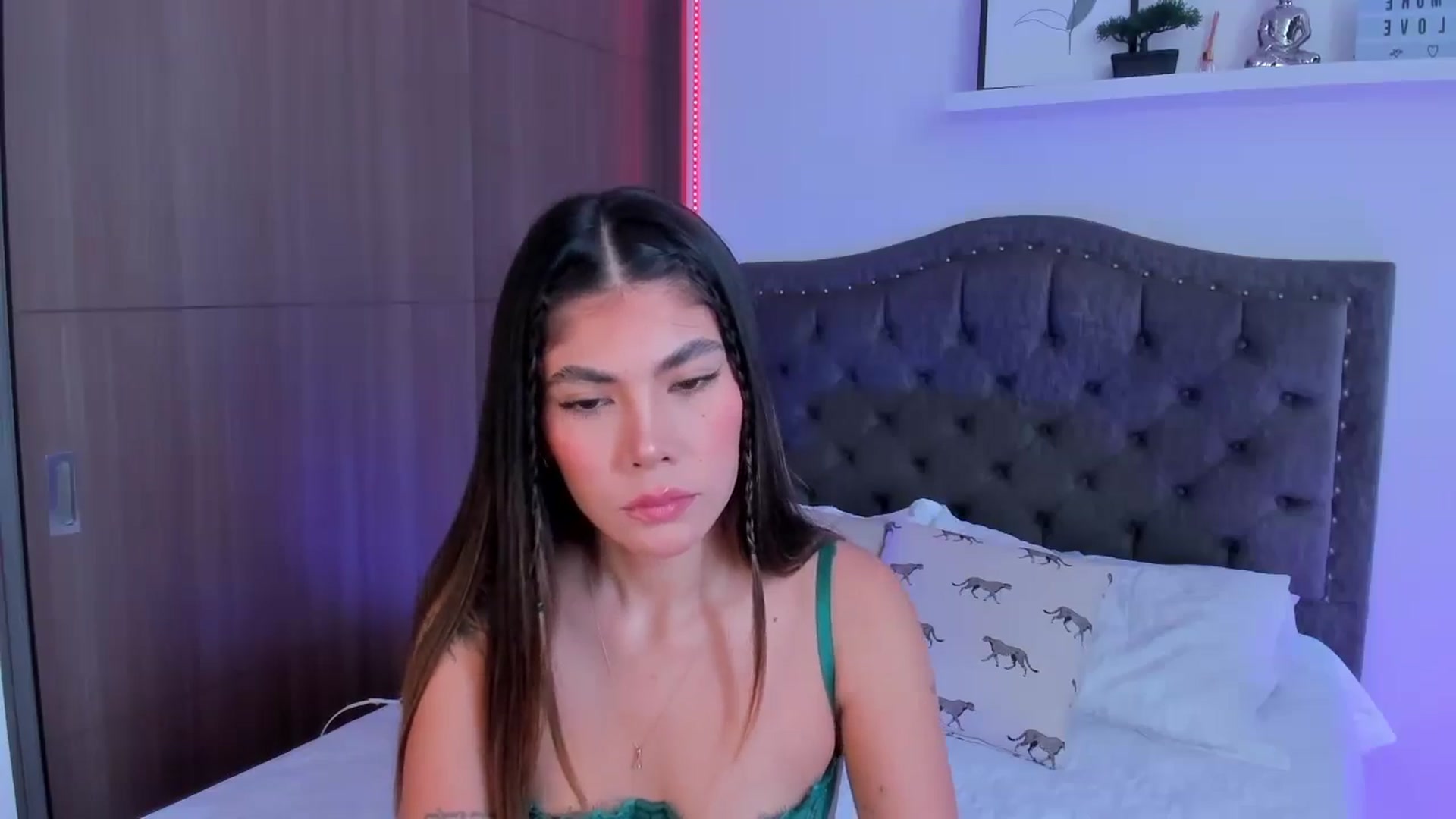 Gallery image thumbnail from SOF__'s myfreecams stream on, 11/25/2025, 17:38 image 2 of 20