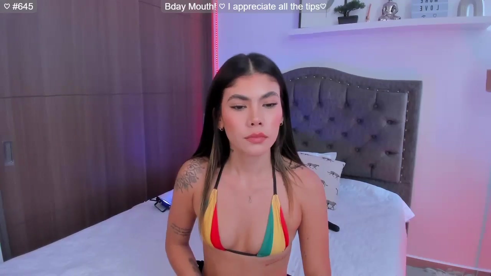 Gallery image thumbnail from SOF__'s myfreecams stream on, 12/01/2025, 19:30 image 16 of 20