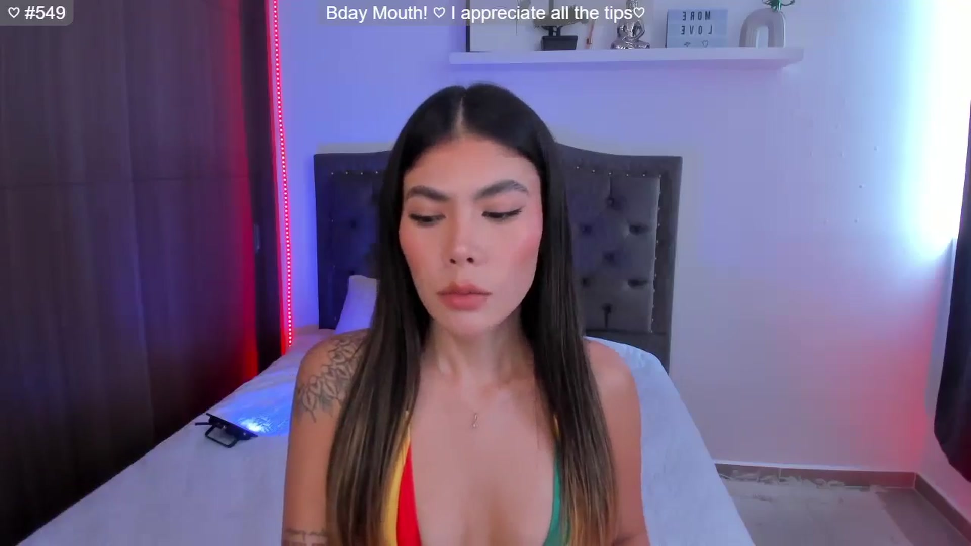 Gallery image thumbnail from SOF__'s myfreecams stream on, 12/01/2025, 19:30 image 4 of 20