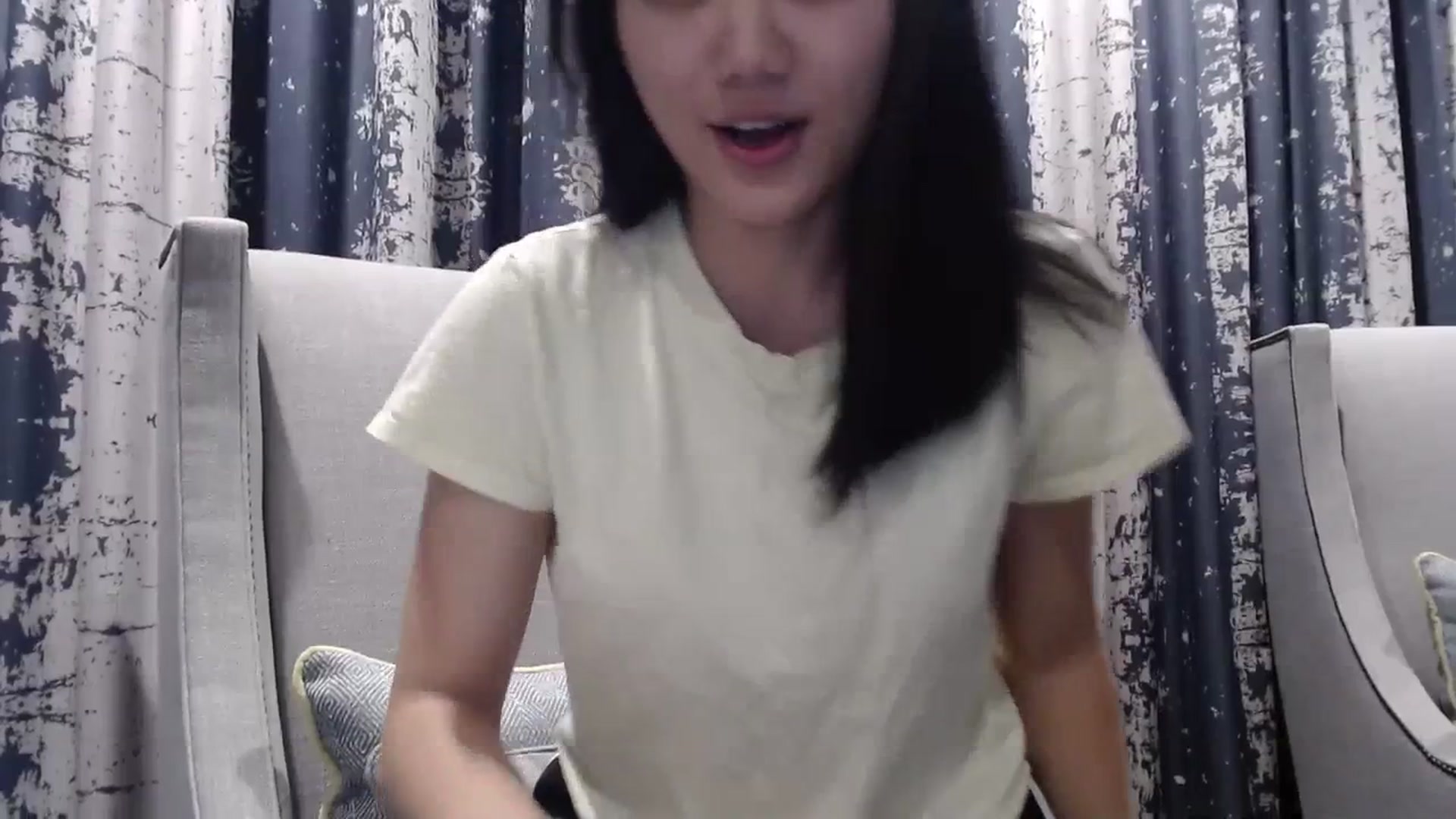 Gallery image thumbnail from SOYUMI's myfreecams stream on, 07/03/2023, 03:12 image 17 of 20