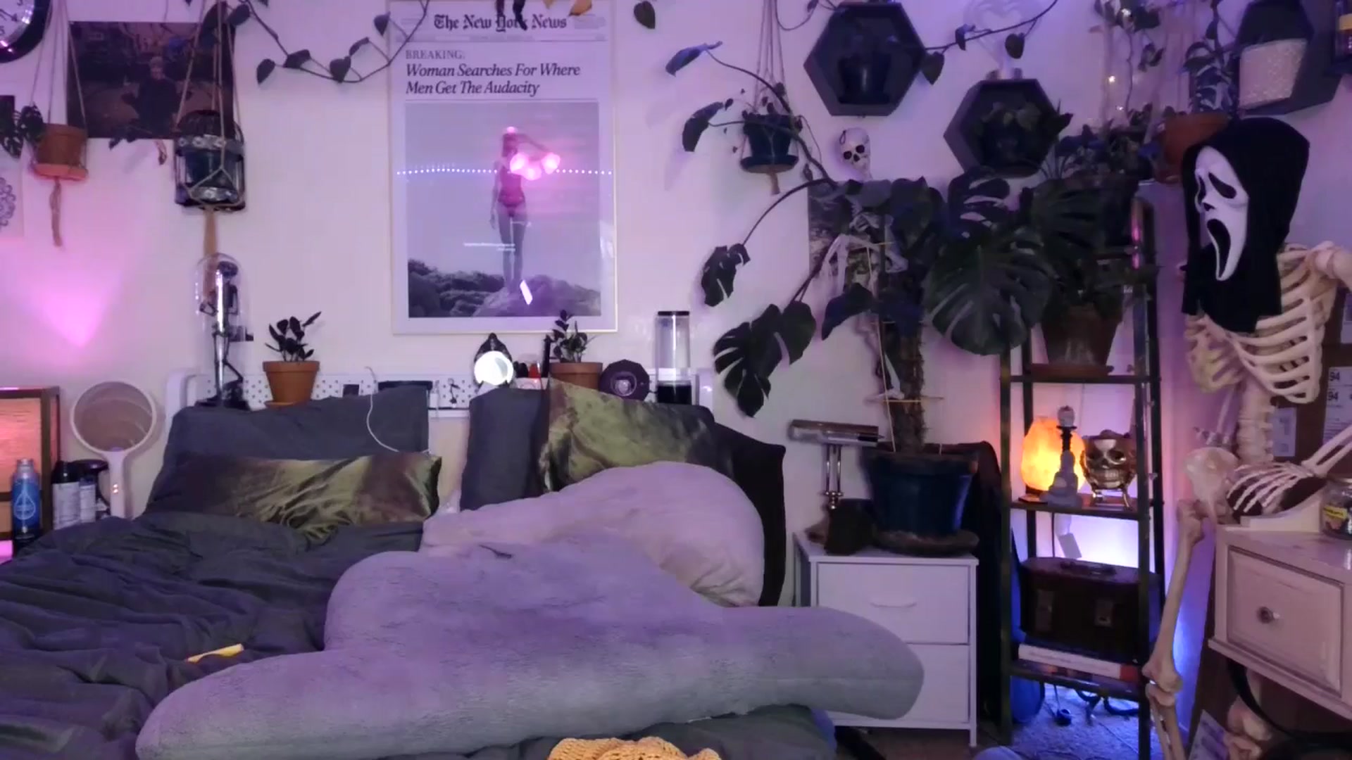 Gallery image thumbnail from SPARKL3S's myfreecams stream on, 09/24/2024, 09:59 image 18 of 20