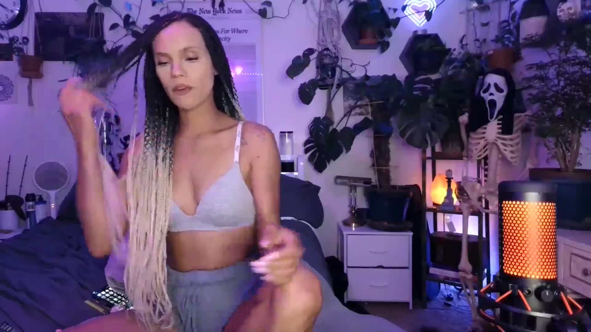Gallery image thumbnail from SPARKL3S's myfreecams stream on, 09/27/2024, 07:04 image 3 of 20