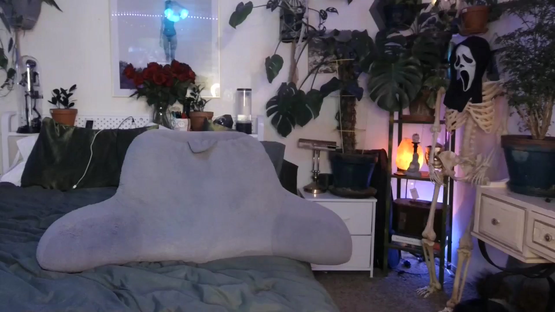 Gallery image thumbnail from SPARKL3S's myfreecams stream on, 10/09/2024, 05:43 image 6 of 20