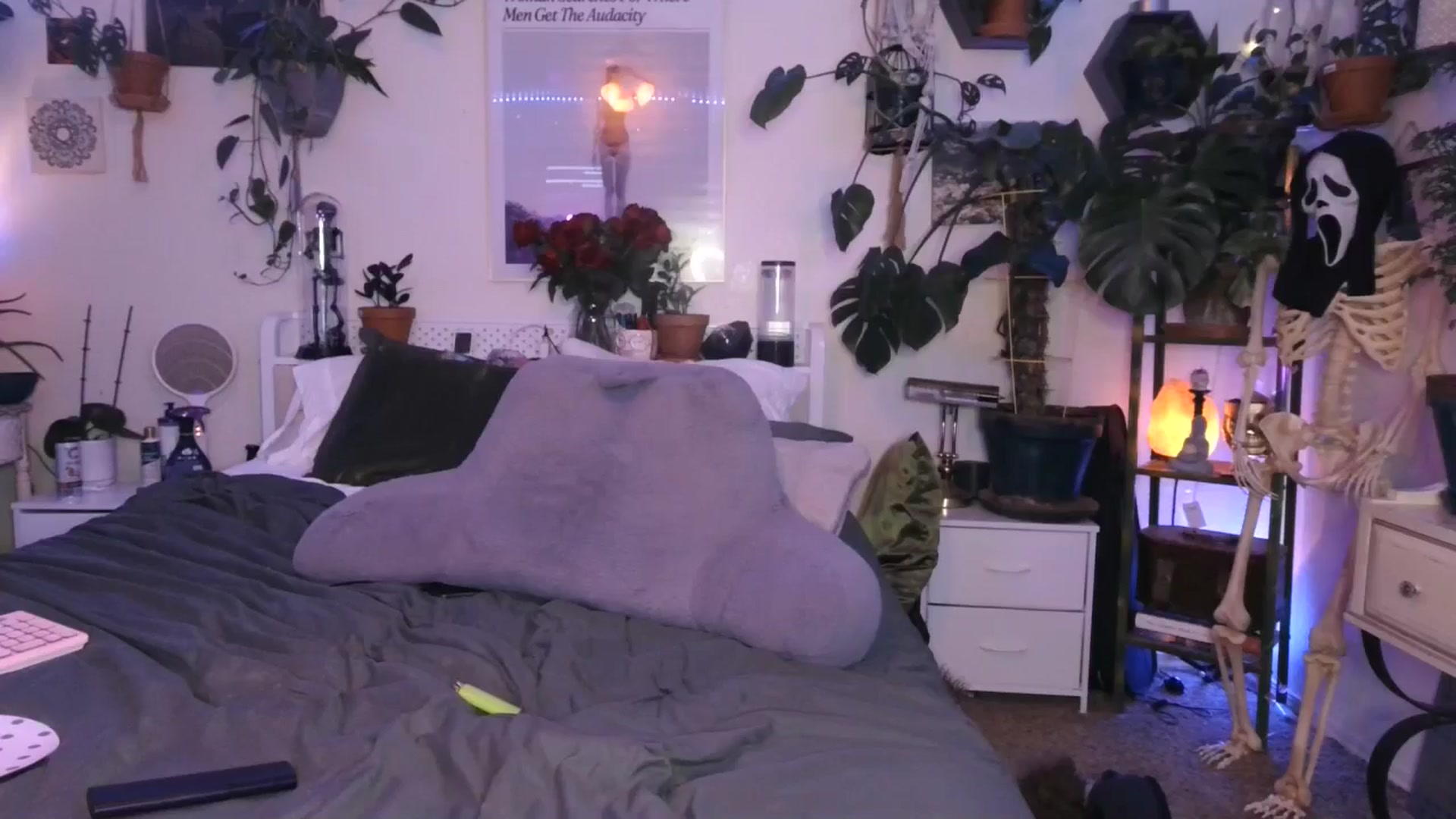 Gallery image thumbnail from SPARKL3S's myfreecams stream on, 10/10/2024, 11:08 image 9 of 20