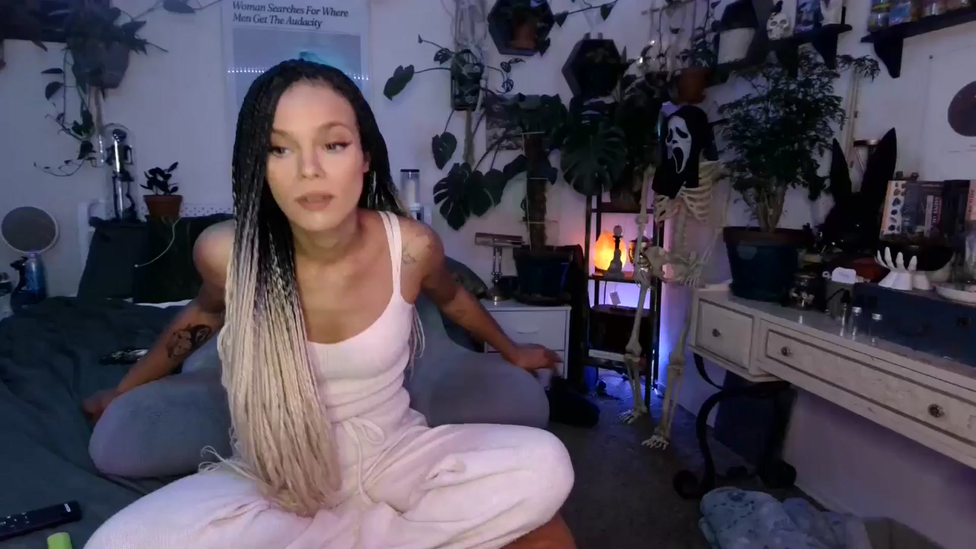 Gallery image thumbnail from SPARKL3S's myfreecams stream on, 10/13/2024, 07:41 image 3 of 20